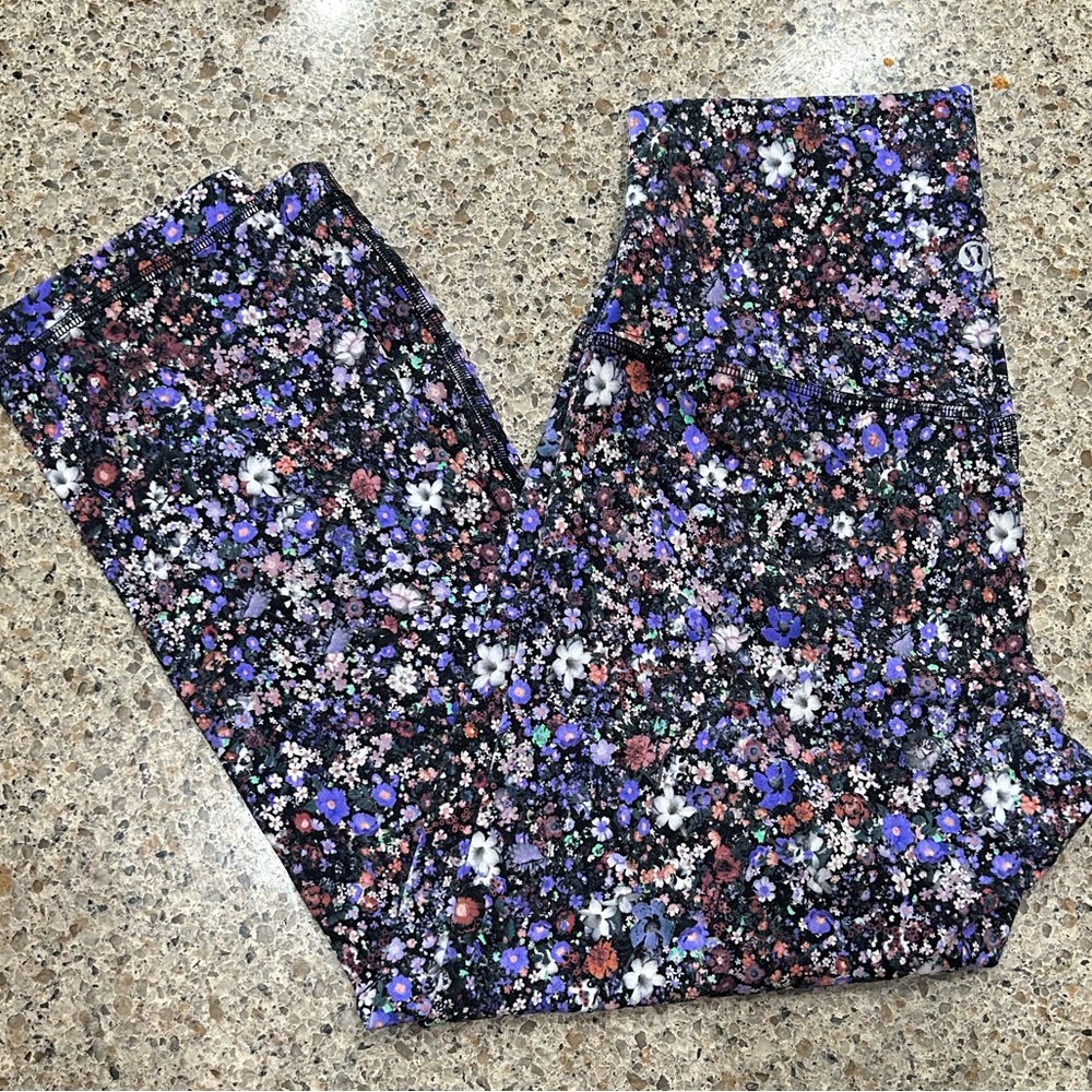 Lululemon 🍋 Align Crop